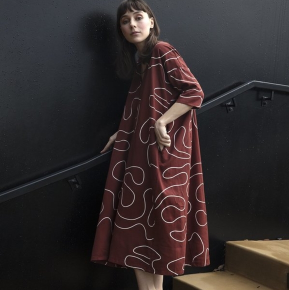 Ali Golden Dresses & Skirts - Ali Golden Full Dress in Wine Squiggle 🍷〰️